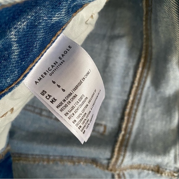 American Eagle Denim Mom Shorts - Picture 2 of 5